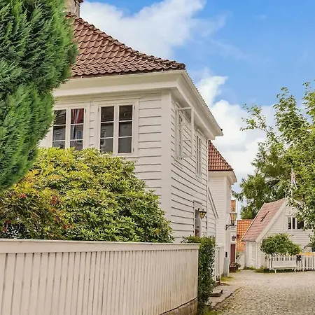 Rose I 1890 - 2024 Reno I 15 Min To Bryggen Feriehus *