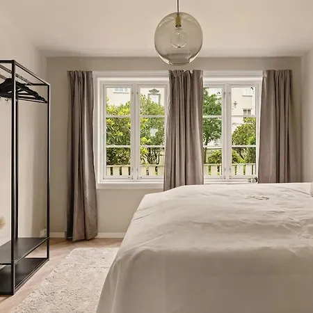 Rose I 1890 - 2024 Reno I 15 Min To Bryggen *