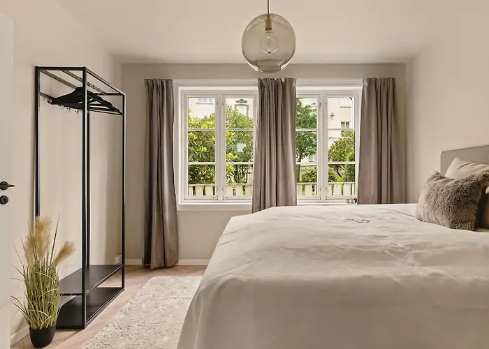 Rose I 1890 - 2024 Reno I 15 Min To Bryggen *