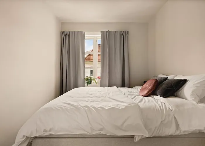 Rose I 1890 - 2024 Reno I 15 Min To Bryggen *